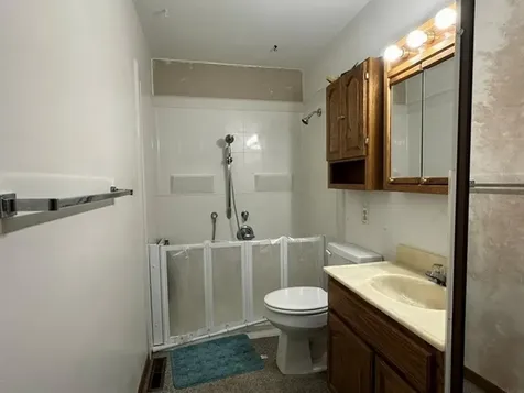 607 9th Street Charles City IA 50616