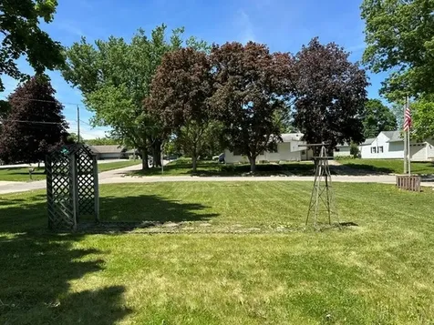 607 9th Street Charles City IA 50616