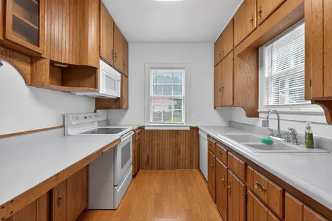 428 Kingsley Avenue Waterloo IA 50701