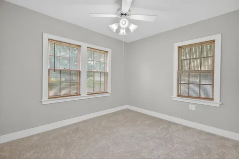 428 Kingsley Avenue Waterloo IA 50701