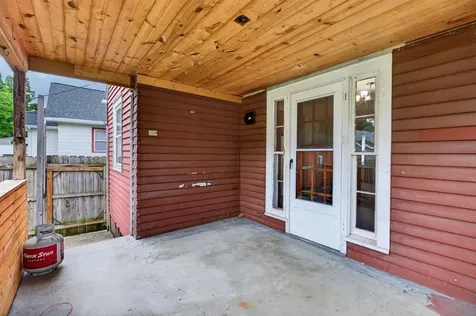 428 Kingsley Avenue Waterloo IA 50701