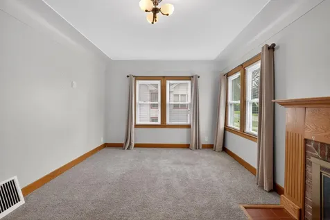 428 Kingsley Avenue Waterloo IA 50701