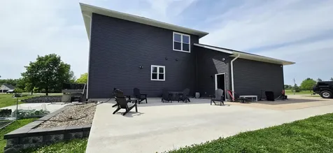 2988 Cottonwood Place Charles City IA 50616