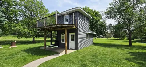 2988 Cottonwood Place Charles City IA 50616