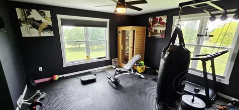 2988 Cottonwood Place Charles City IA 50616