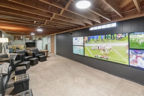 1162 Ridgemont Road Waterloo IA 50701