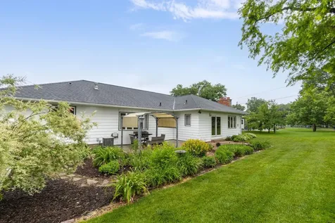 1162 Ridgemont Road Waterloo IA 50701