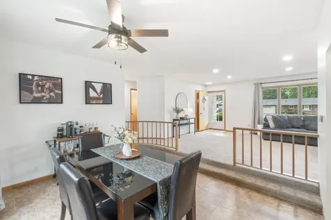 1162 Ridgemont Road Waterloo IA 50701