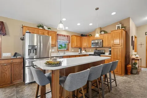 1414 Robertson Road Waverly IA 50677