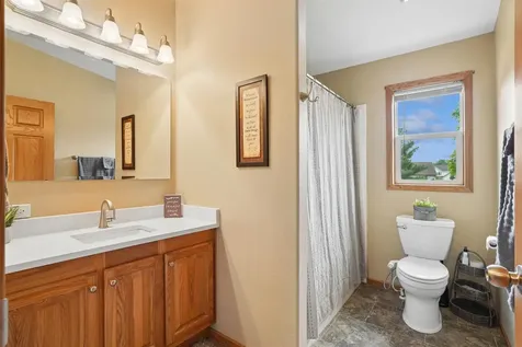 1414 Robertson Road Waverly IA 50677