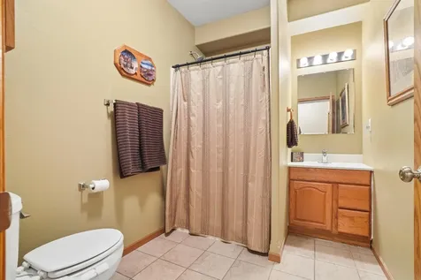 1414 Robertson Road Waverly IA 50677
