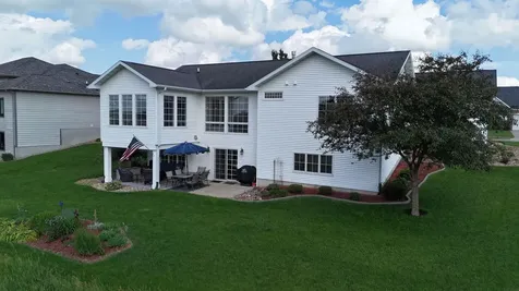 108 Eagle Ridge Drive Waverly IA 50677