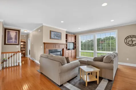 108 Eagle Ridge Drive Waverly IA 50677