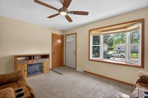 321 Devlin Circle Cedar Falls IA 50613