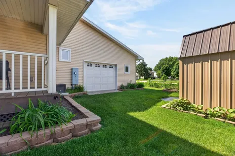 321 Devlin Circle Cedar Falls IA 50613