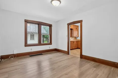 523 Cutler Street Waterloo IA 50703