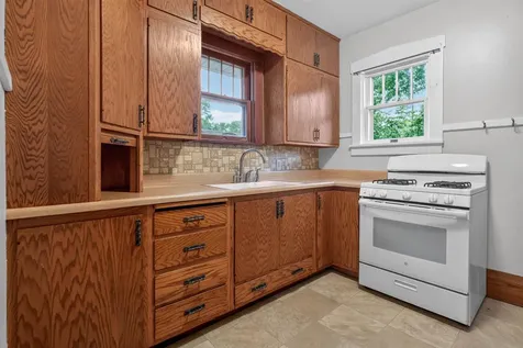 523 Cutler Street Waterloo IA 50703