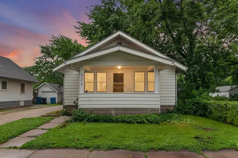 523 Cutler Street Waterloo IA 50703