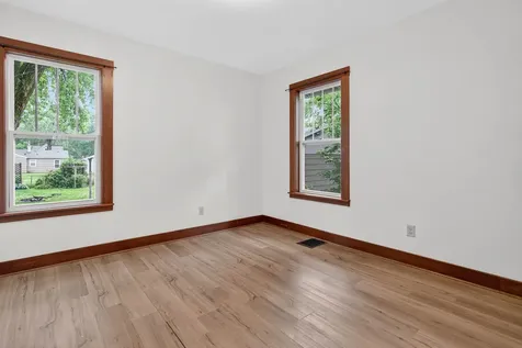 523 Cutler Street Waterloo IA 50703