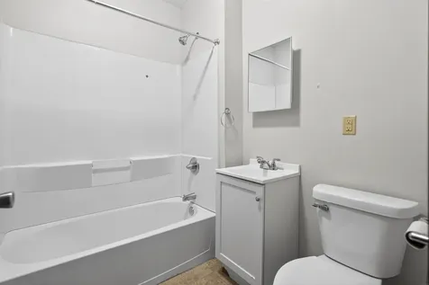 523 Cutler Street Waterloo IA 50703