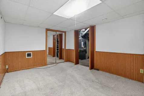 523 Cutler Street Waterloo IA 50703