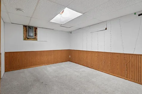 523 Cutler Street Waterloo IA 50703