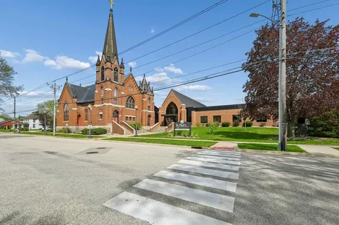 515 NW 2nd Street Waverly IA 50677