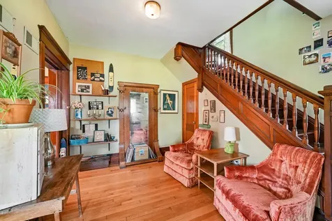 515 NW 2nd Street Waverly IA 50677