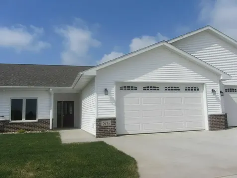 435 Autumn Lane Cedar Falls IA 50613