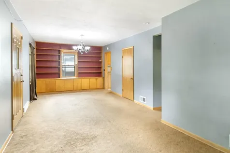 3310 Rownd Street Cedar Falls IA 50613
