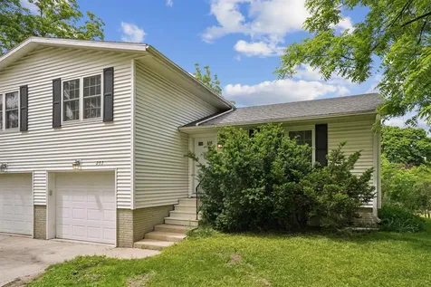 203-205 N Hackett Road Waterloo IA 50701