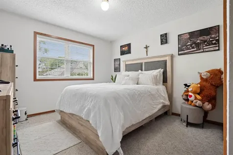 203-205 N Hackett Road Waterloo IA 50701