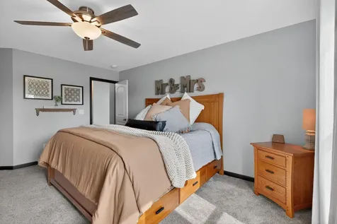 4817 Yellowstone Drive Waterloo IA 50701
