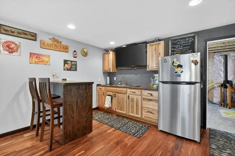 4817 Yellowstone Drive Waterloo IA 50701