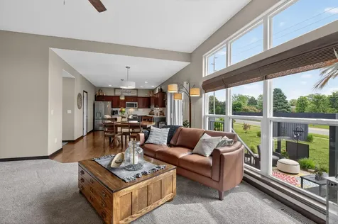 4817 Yellowstone Drive Waterloo IA 50701