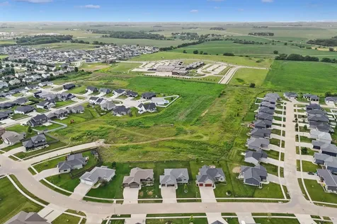 Lot 33 Vera Way Cedar Falls IA 50613