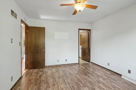 2621 W 4th Street Cedar Falls IA 50613