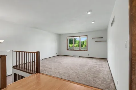 2621 W 4th Street Cedar Falls IA 50613