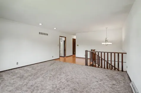 2621 W 4th Street Cedar Falls IA 50613