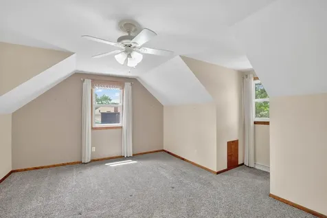 2509 Edgemont Avenue Waterloo IA 50702