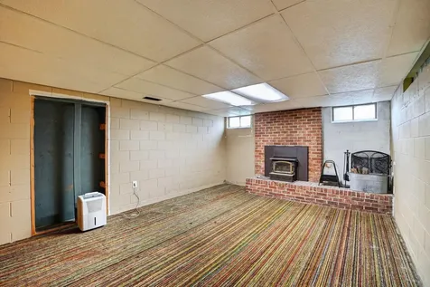 2509 Edgemont Avenue Waterloo IA 50702