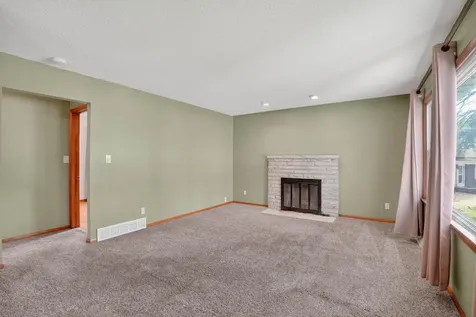 2509 Edgemont Avenue Waterloo IA 50702