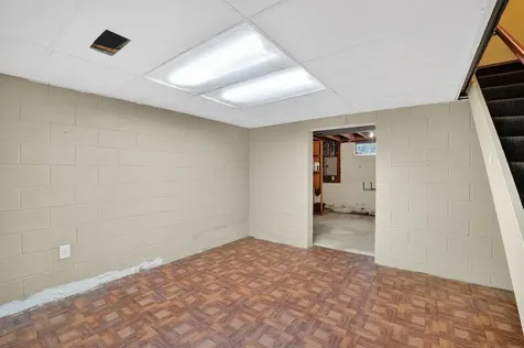 2509 Edgemont Avenue Waterloo IA 50702