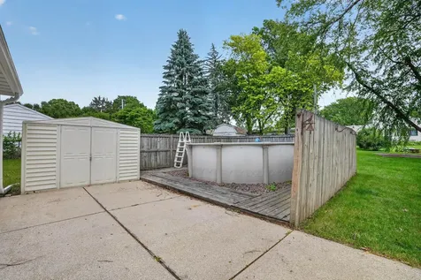 2509 Edgemont Avenue Waterloo IA 50702