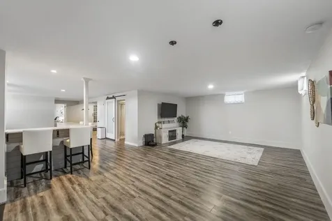 2014 Hilton Drive Cedar Falls IA 50613