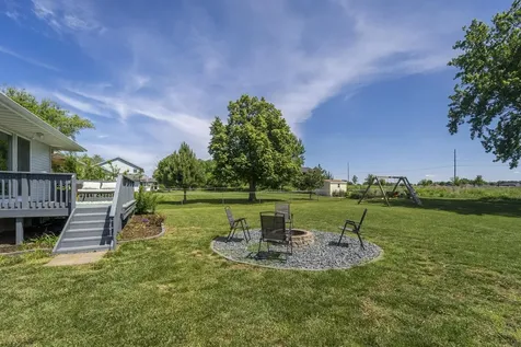 2014 Hilton Drive Cedar Falls IA 50613