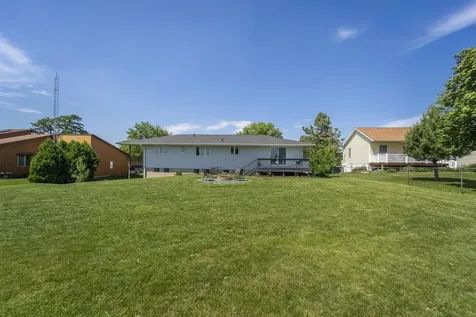 2014 Hilton Drive Cedar Falls IA 50613