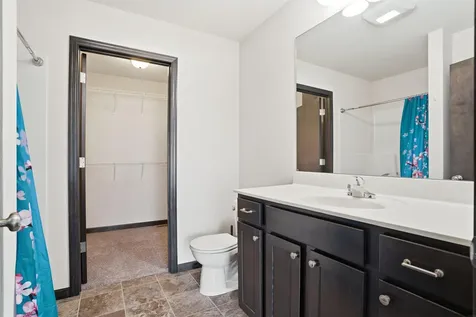 904 NE Cresent View Drive Cedar Rapids IA 52402