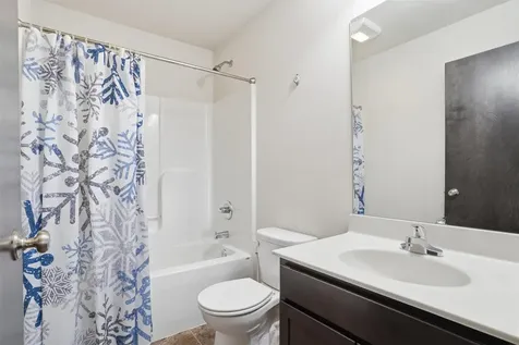 904 NE Cresent View Drive Cedar Rapids IA 52402