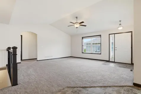 904 NE Cresent View Drive Cedar Rapids IA 52402